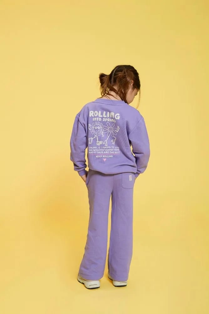 Jubel Sweater Met Backprint - Rolling Into Spring